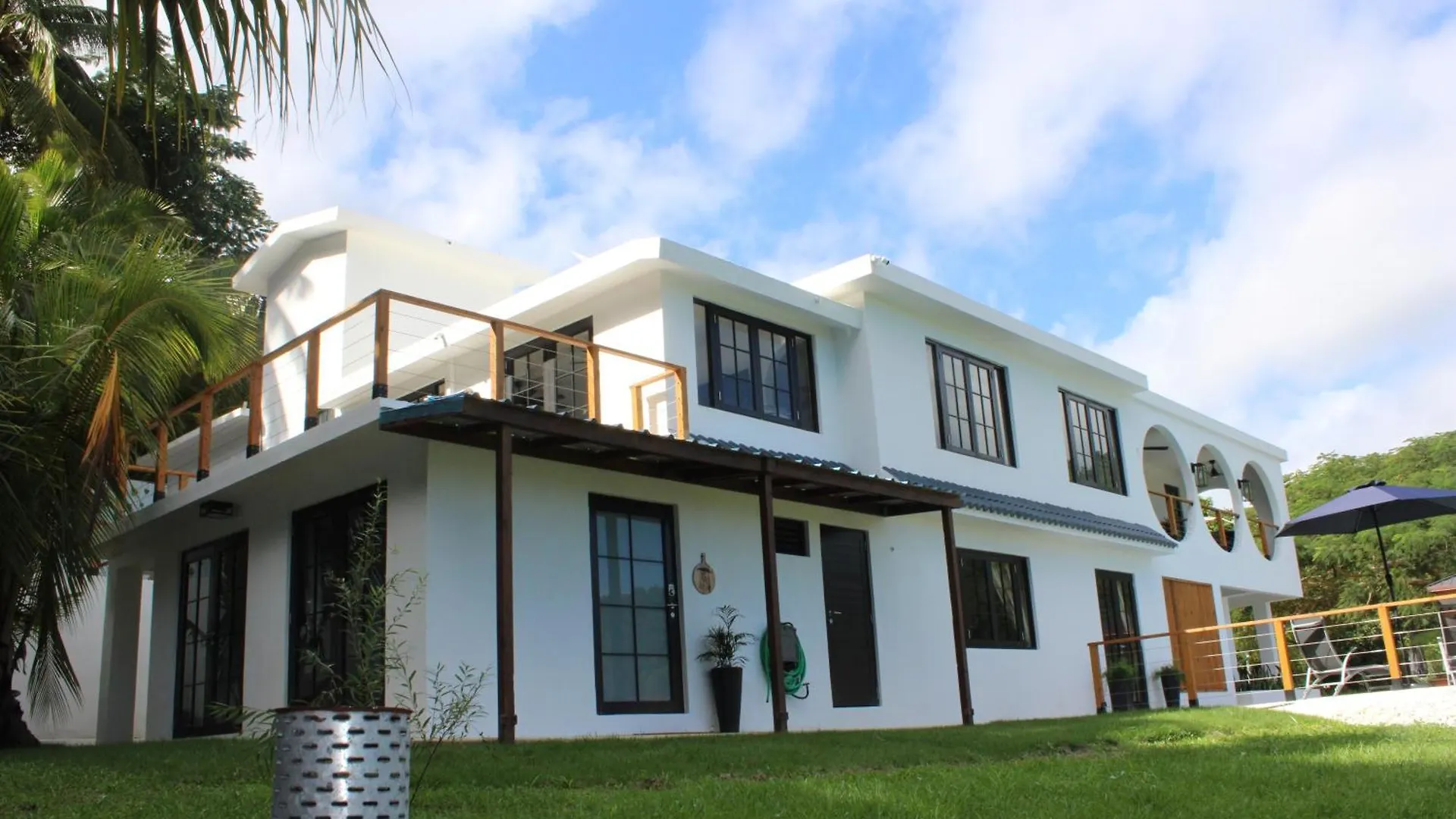 The Serene House Bed & Breakfast 루키요